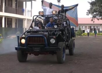 Eastern DR Congo students build car using waste material