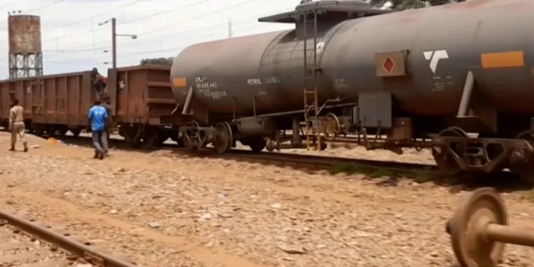 Angola and DRC announce joint project to rehabilitate railway line