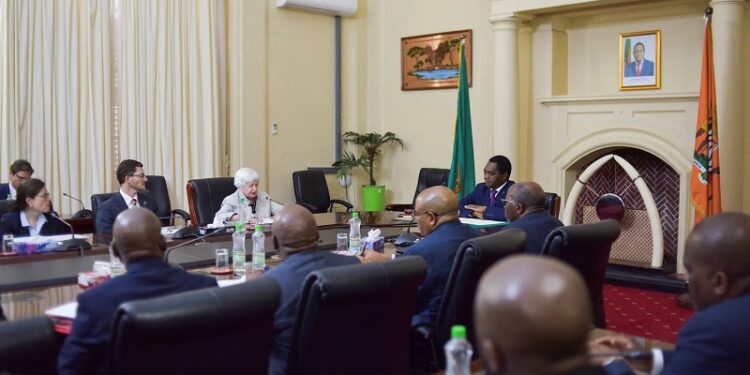 Zambia, bondholders advance $3 billion debt-restructuring talks, sources say