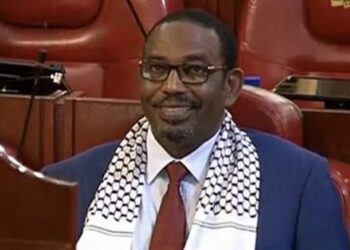 Kenyan MP censured for wearing Palestinian scarf
