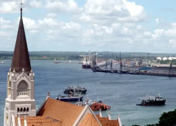 Tanzania signs port management deal with Dubai-based firm