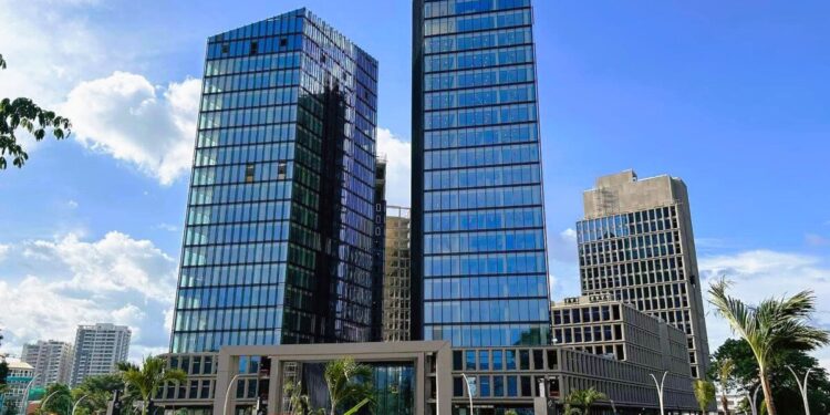 DR Congo: Incumbent President Tshisekedi inaugurates new financial center amidst elections