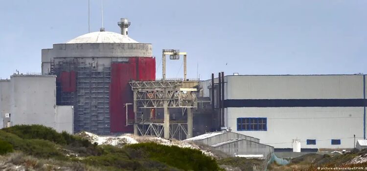 South Africa opts for nuclear power as part of measures to address electricity crisis