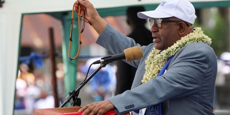 Comoros president tipped to win new term amid partial opposition boycott