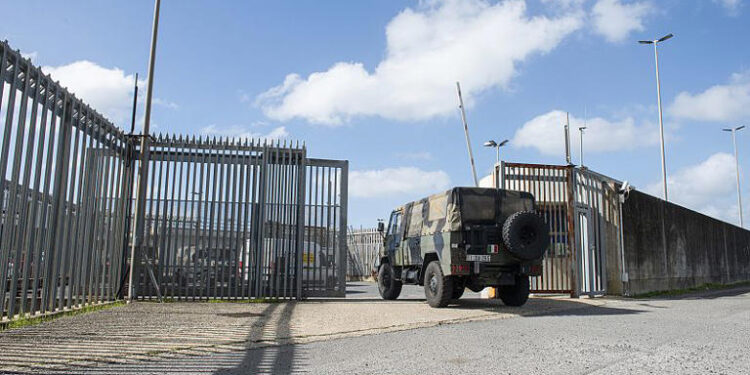 Death of young Guinean shines spotlight on conditions at Italy’s migrant detention centres