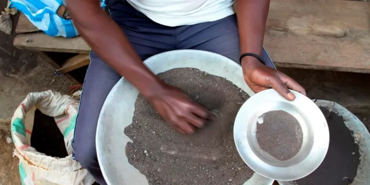 DR Congo presses Apple over minerals supply chain