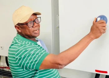 Sierra Leone energy minister resigns over electricity crisis, as power returns to capital