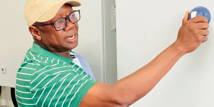 Sierra Leone energy minister resigns over electricity crisis, as power returns to capital