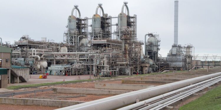 South Africa’s PetroSA targets Mozambique gas in new sales deal