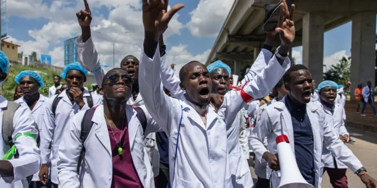 Kenyan doctors begin fifth week of strike