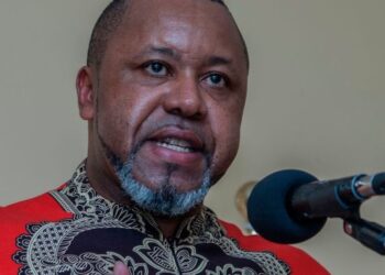 Malawi court drops corruption charges against vice president