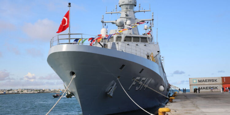 Turkey to send navy to Somalia after agreeing oil and gas search