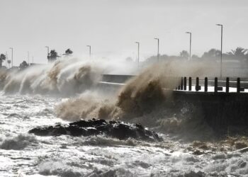 South Africa: Nearly 1,000 homes in Cape Town destroyed by storms
