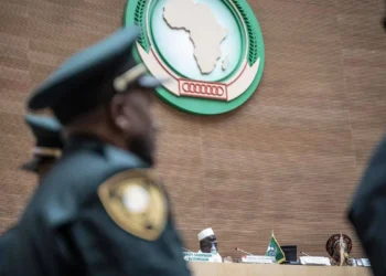 What is hindering the African Union in the Sudan War?