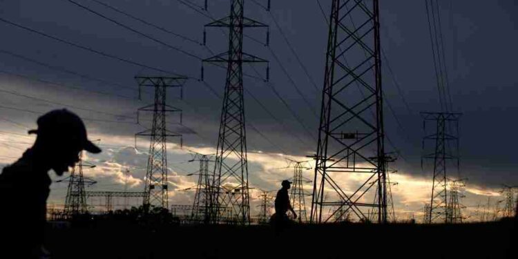 Amidst technical glitches, Zimbabwe braces for extended power outages
