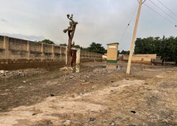 Nearly 300 prisoners escape Nigerian prison after floods