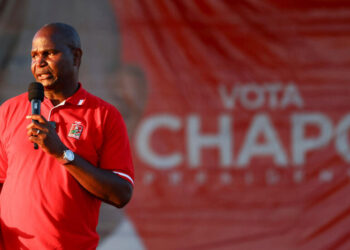 Mozambique votes in election likely to keep ruling party in power