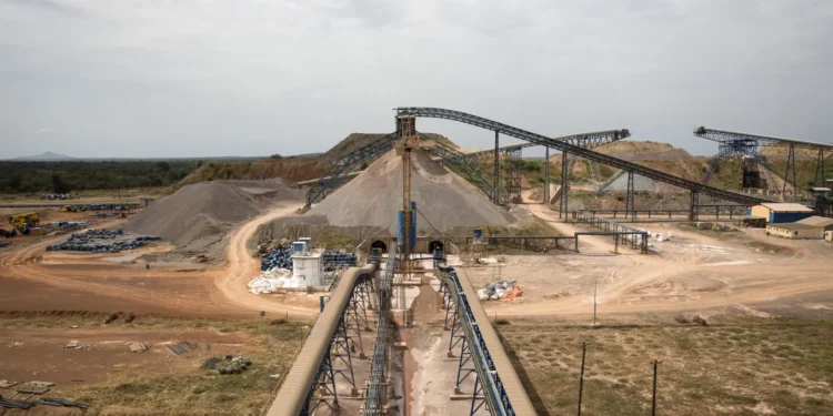 Australian mining company to pay Mali $160 million to resolve tax dispute, free staff