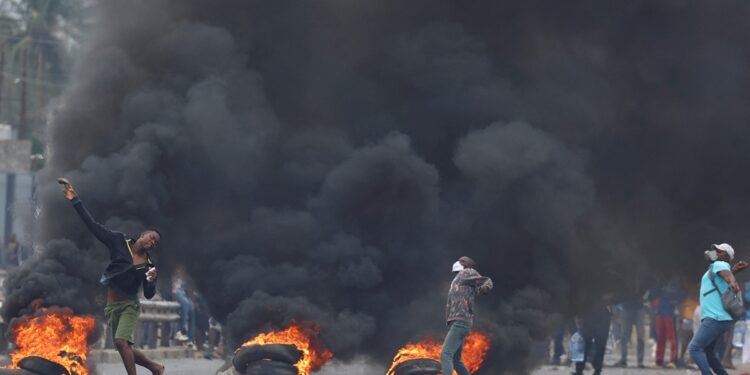 Mozambique opposition stages biggest protest yet as police crack down