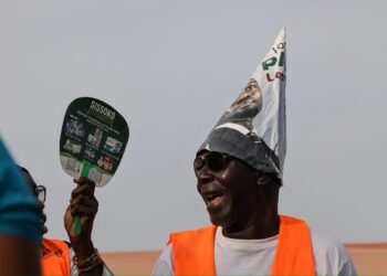 Senegal heads to the polls amid fiscal crisis, threat of unrest