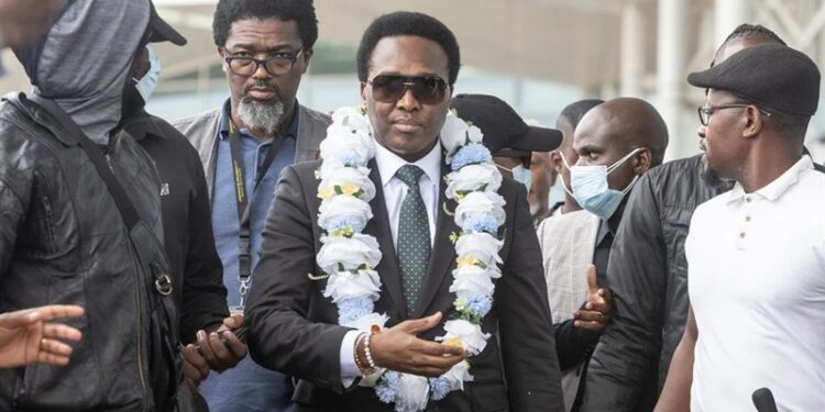 Mozambique opposition leader returns after fleeing on post-election safety fears