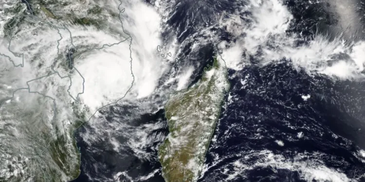 Widespread damage in Mozambique following passage of Cyclone Jude