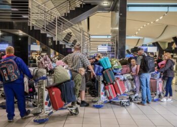 First white South Africans fly to US under Trump refugee plan