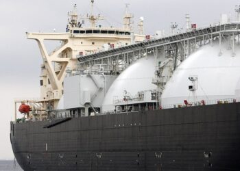 South Africa offers to buy LNG in trade deal proposal to US