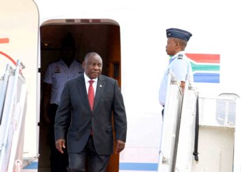 Ramaphosa brings golfer Ernie Els and South African billionaire to face Trump