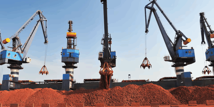 Guinea ships record 48.6 million tons of bauxite as China demand rises