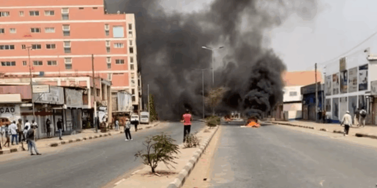 Four killed, hundreds arrested in Angola fuel hike protests