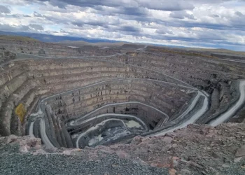 Lesotho’s biggest diamond mine cuts 20% of workforce as price slump persists