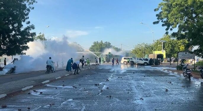 Clashes erupt in Douala following opposition victory claim in Cameroon election