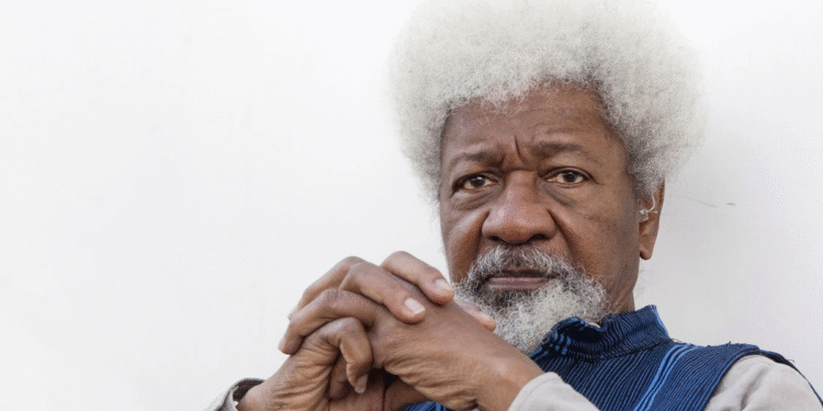 Nigerian Nobel laureate Wole Soyinka says US revokes his visa