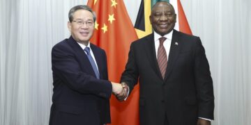 China pledges to work more closely with South Africa on range of issues