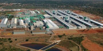 Mozambique pushing to keep South32 aluminium smelter open, minister says