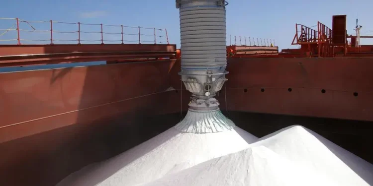 Nigeria, AFC sign $1.3 billion deal to build alumina refinery