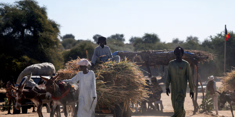 Chad relocates Sudan refugees as army deploys near border