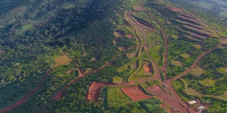 Mining halted at Baowu-led Simandou site over pay dispute, sources say