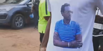 Detained Malian journalist Ras Bath rejects charges as trial opens