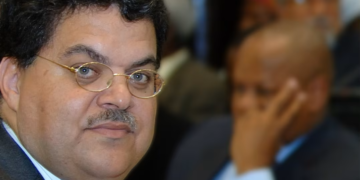 Angola approves sale of 34% stake in Standard Bank unit seized from tycoon