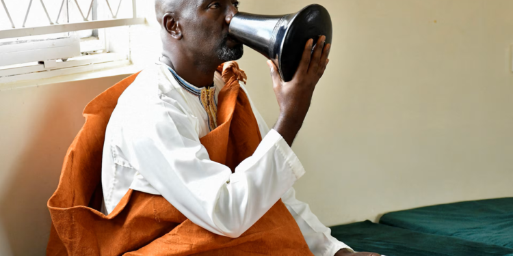 Ugandan kingdom enthrones ex-TV anchor after succession fight