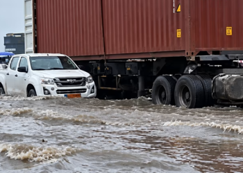 Cameroon’s economic capital Douala wakes up underwater after heavy rains