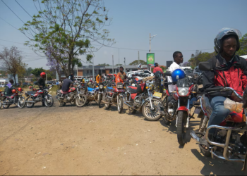 Malawi motorists sleep at petrol stations as fuel shortages return