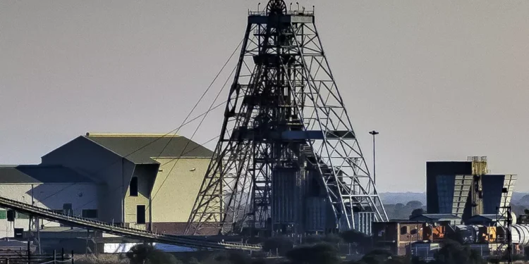 11 morts dans un accident dans une mine de platine en Afrique du Sud