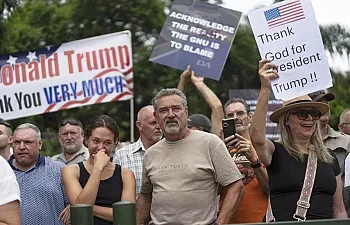 49 Sud-Africains blancs se rendent aux États-Unis grâce à l'offre de Trump pour l'asile.