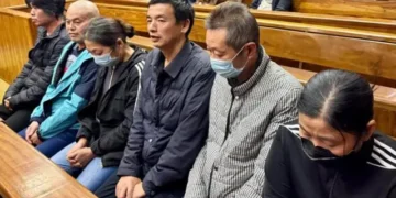 Sept Chinois condamnés à 20 ans de prison chacun pour traite et travail forcé en Afrique du Sud