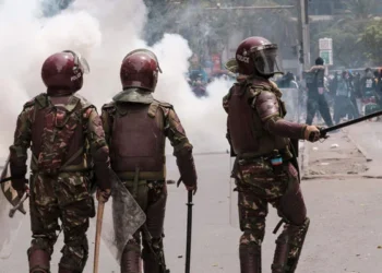 Affrontements entre la police et les manifestants réclamant la démission du président William Ruto à Nairobi