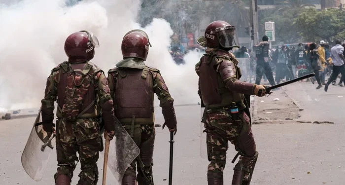 Affrontements entre la police et les manifestants réclamant la démission du président William Ruto à Nairobi
