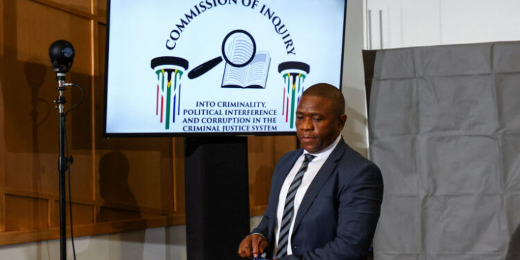 Afrique du Sud : une commission ouvre une enquête sur des liens présumés entre politique et criminalité